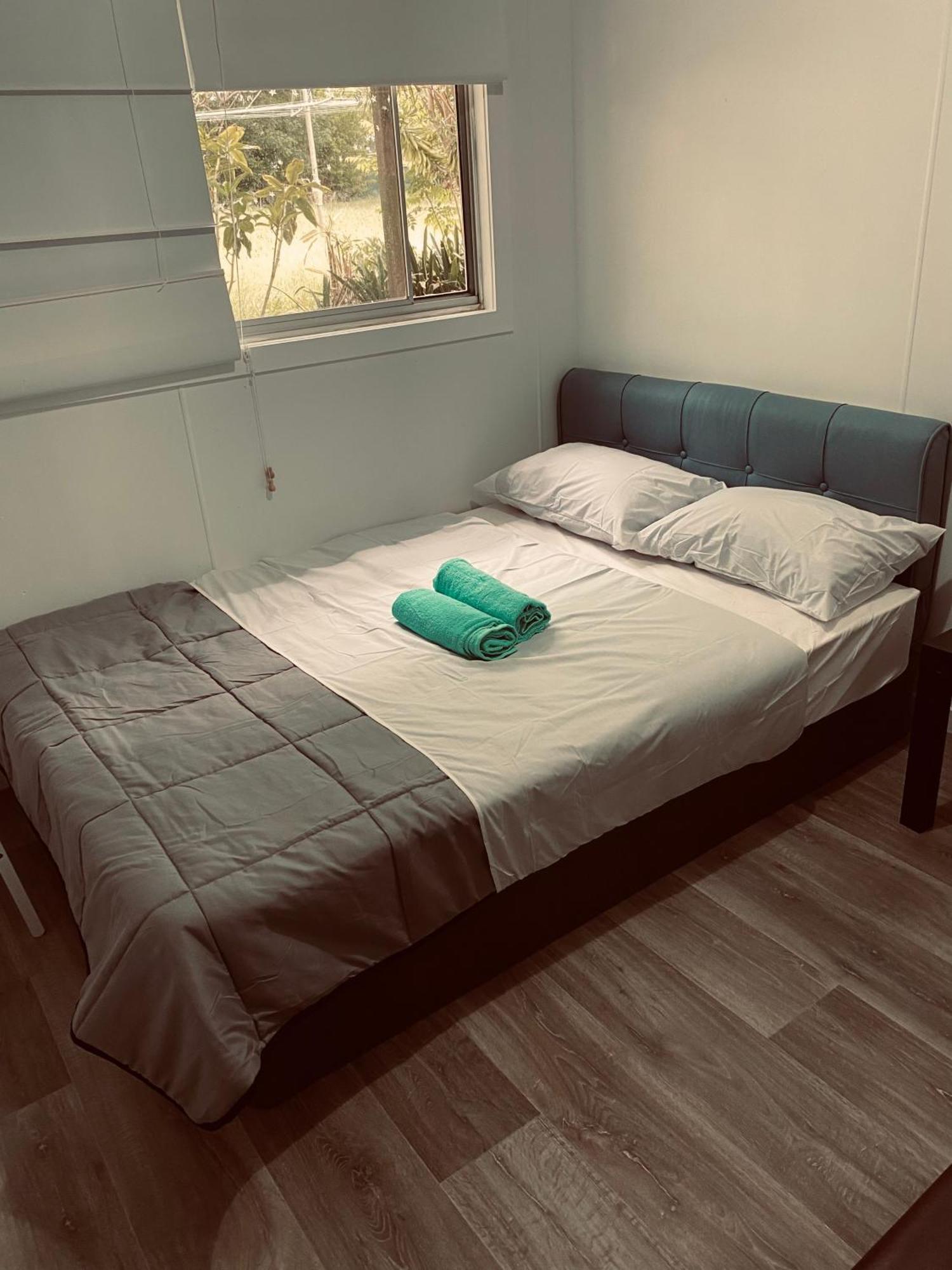 Yny Guest House Waterford Экстерьер фото