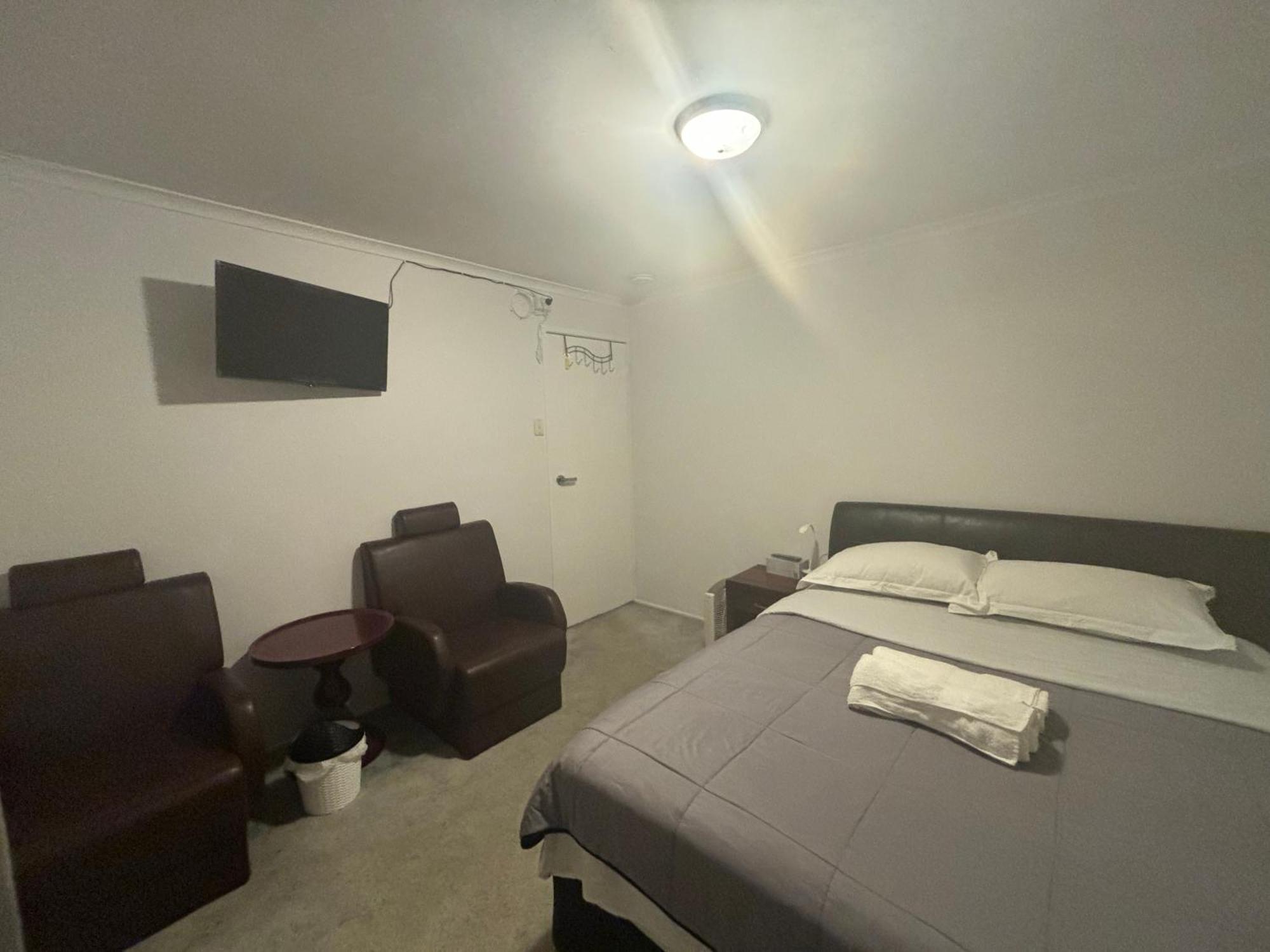 Yny Guest House Waterford Экстерьер фото